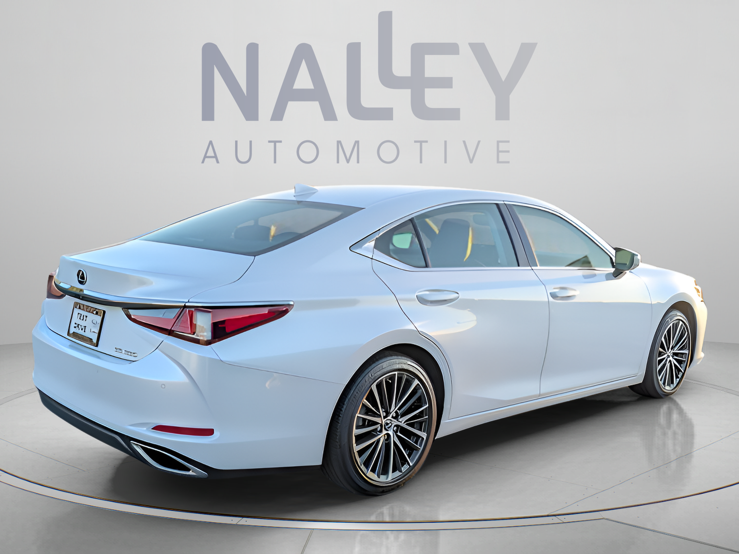 Certified 2024 Lexus ES 350 w/ Premium Package FWD image 5