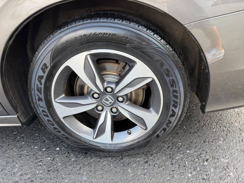 Used 2020 Honda Odyssey Touring image 12