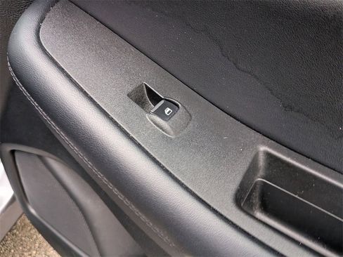 Used 2024 Ford Edge SEL image 29