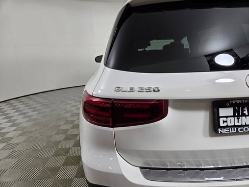 Certified 2025 Mercedes-Benz GLB 250 4MATIC image 7