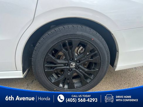 Used 2025 Honda Odyssey Sport-L image 10