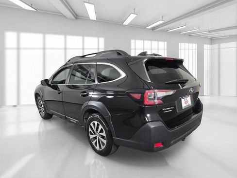Certified 2023 Subaru Outback Premium AWD/4WD image 5