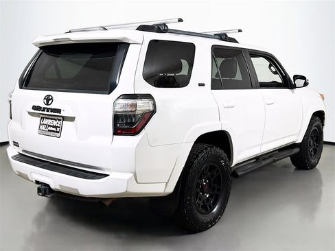 Used 2018 Toyota 4Runner SR5 image 4
