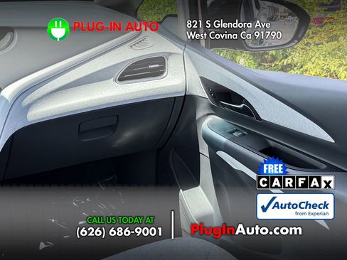 Used 2018 Chevrolet Bolt LT FWD image 17