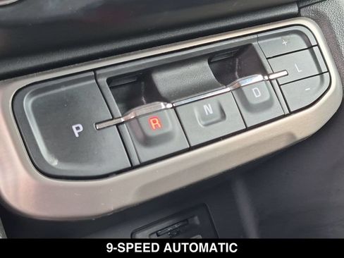 Used 2021 GMC Acadia Denali w/ Denali Ultimate Package AWD/4WD image 8