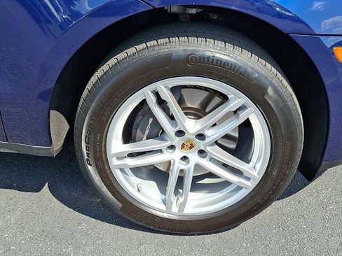 Used 2024 Porsche Macan image 9