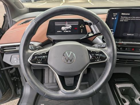 Certified 2022 Volkswagen ID.4 Pro S w/ Gradient Package image 13