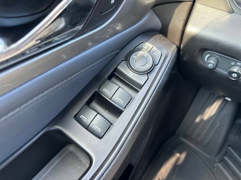 Used 2019 Chevrolet Traverse LT AWD/4WD image 34