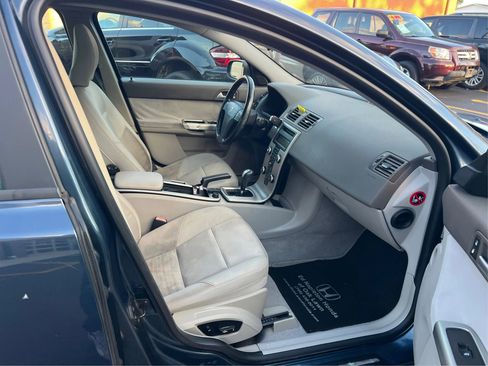 Used 2010 Volvo S40 2.4i image 24