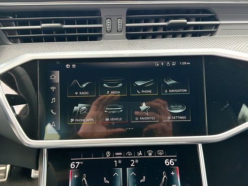 Used 2022 Audi RS 7 Sportback image 30