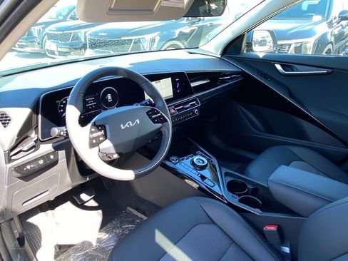 New 2025 Kia Niro Wind image 12