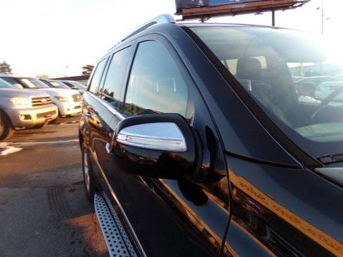 Used 2010 Mercedes-Benz GL 450 4MATIC w/ Premium 1 Pkg image 30