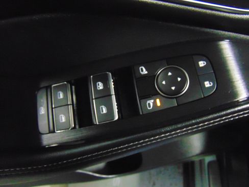 Used 2023 Nissan Rogue Platinum w/ Platinum Premium Package AWD/4WD image 9