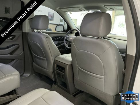Used 2021 Chevrolet Traverse Premier image 13