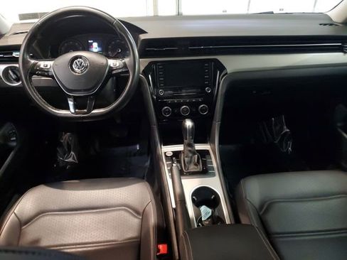 Used 2020 Volkswagen Passat 2.0T SE image 13