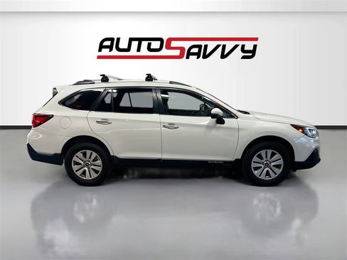 Used 2019 Subaru Outback 3.6R Touring w/ Popular Package #3A image 8