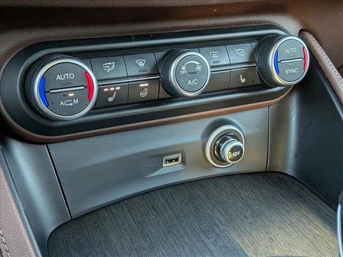 Used 2019 Alfa Romeo Stelvio Ti image 15