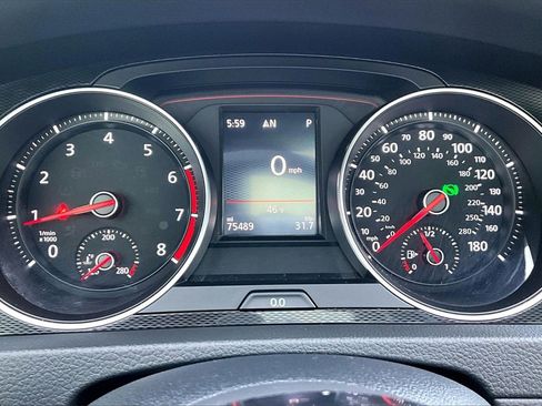 Used 2017 Volkswagen GTI Autobahn image 27