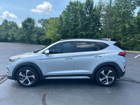Used 2018 Hyundai Tucson Value FWD image 4