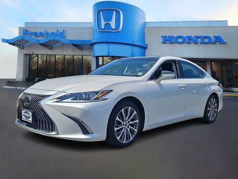 Used 2021 Lexus ES 350 w/ Premium Package FWD image 3