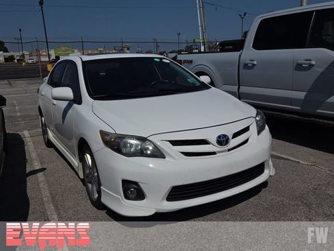 Used 2013 Toyota Corolla S w/ Premium Pkg FWD image 1