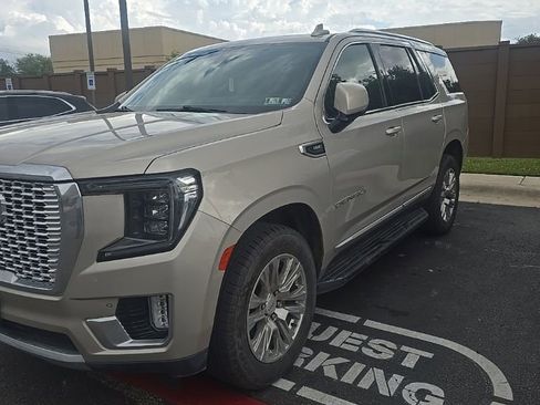 Used 2021 GMC Yukon Denali image 1