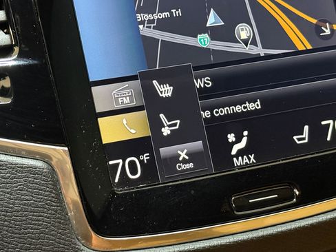 Used 2017 Volvo XC90 T6 Inscription w/ Vision Package image 32