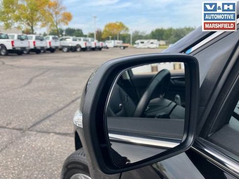 Used 2024 Ford Edge Titanium AWD/4WD image 20
