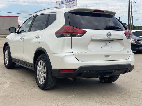 Used 2018 Nissan Rogue SV FWD image 7