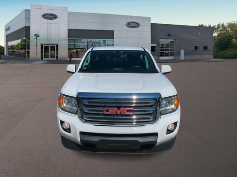 Used 2018 GMC Canyon SLE w/ SLE Convenience Package image 3