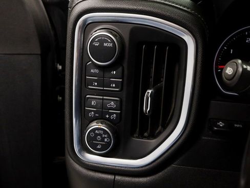 Used 2021 Chevrolet Silverado 3500 High Country image 29