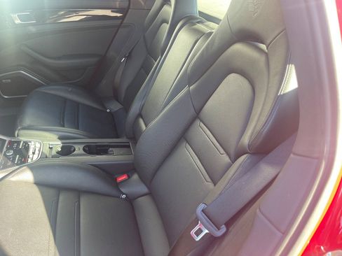 Used 2020 Porsche Panamera 4S image 11