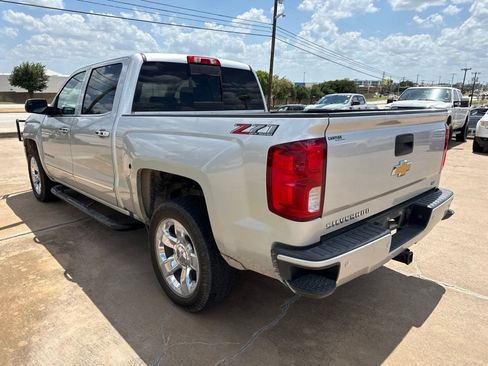 Used 2018 Chevrolet Silverado 1500 LTZ Z71 w/ LTZ Plus Package AWD/4WD image 5