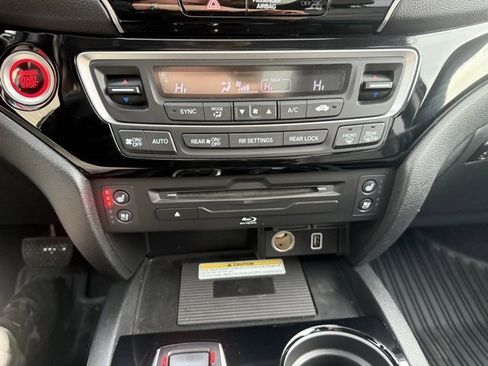 Used 2019 Honda Pilot Elite image 21
