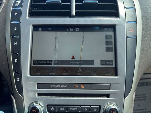 Used 2017 Lincoln MKZ Select w/ Select Plus Package FWD image 17
