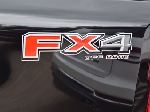 Certified 2025 Ford F250 King Ranch image 12