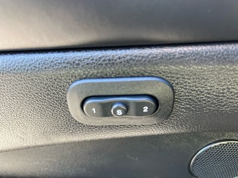 Used 2019 Jeep Grand Cherokee High Altitude AWD/4WD image 16