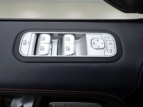 Used 2022 Mercedes-Benz G 550 image 15