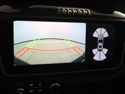 Used 2022 Ferrari Portofino M RWD image 11