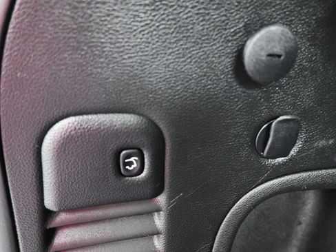 Used 2021 Jeep Grand Cherokee Limited image 49