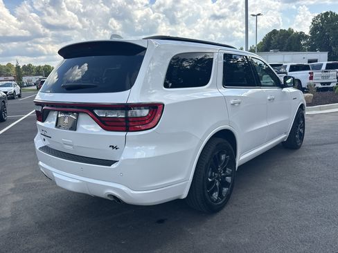 Used 2021 Dodge Durango R/T w/ Technology Group AWD/4WD image 8