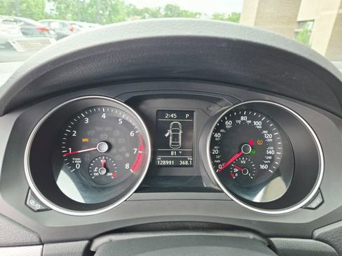 Used 2017 Volkswagen Jetta SE FWD image 21
