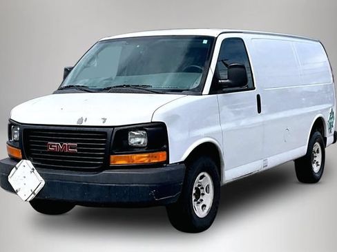 Used 2012 GMC Savana 2500 RWD image 2