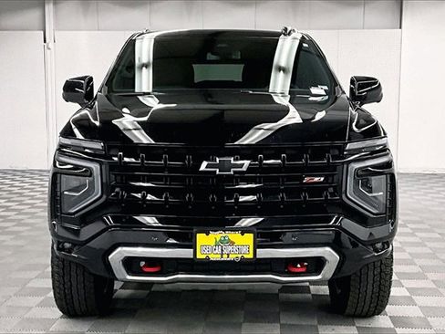 Used 2025 Chevrolet Tahoe Z71 image 3