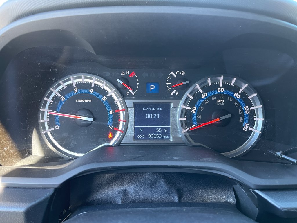Used 2016 Toyota 4Runner SR5 AWD/4WD image 5