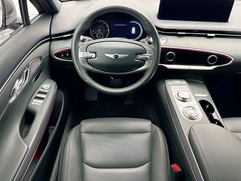 Used 2023 Genesis GV70 2.5T w/ Advanced Package image 10