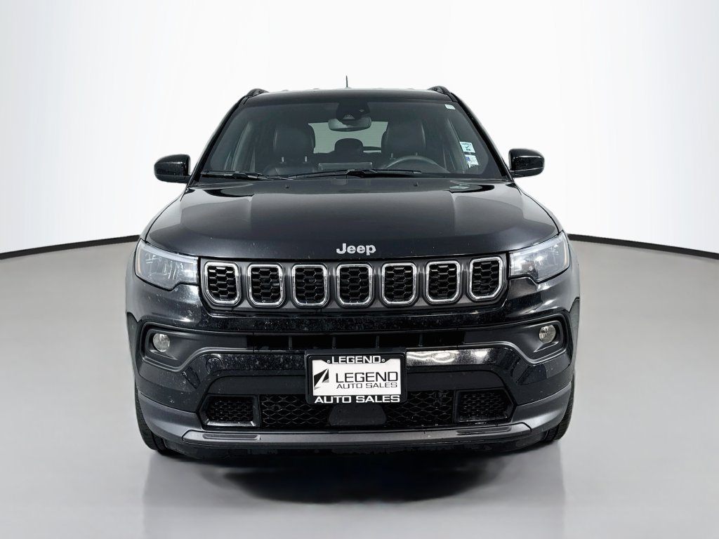 Used 2024 Jeep Compass Latitude AWD/4WD image 3