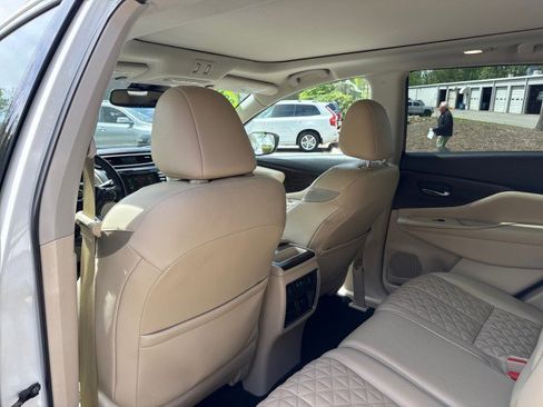 Used 2019 Nissan Murano Platinum w/ Cargo Package image 36
