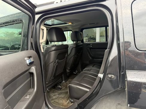 Used 2009 HUMMER H3 Luxury AWD/4WD image 12