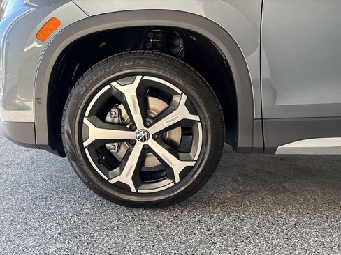 New 2026 Volkswagen Tiguan SE AWD/4WD image 41